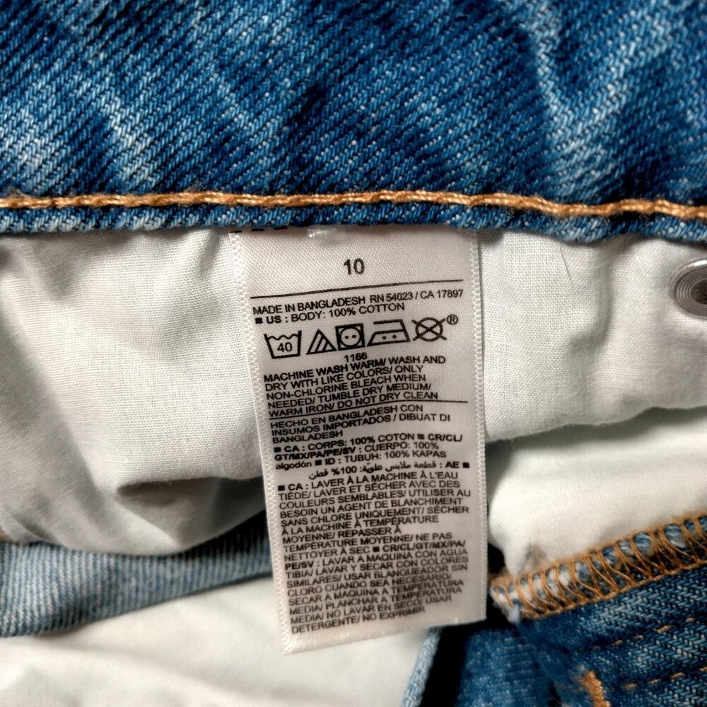 Old Navy Jean Shorts Women 10 OG Straight Light Wash Denim Distressed Button Fly - Picture 5 of 15